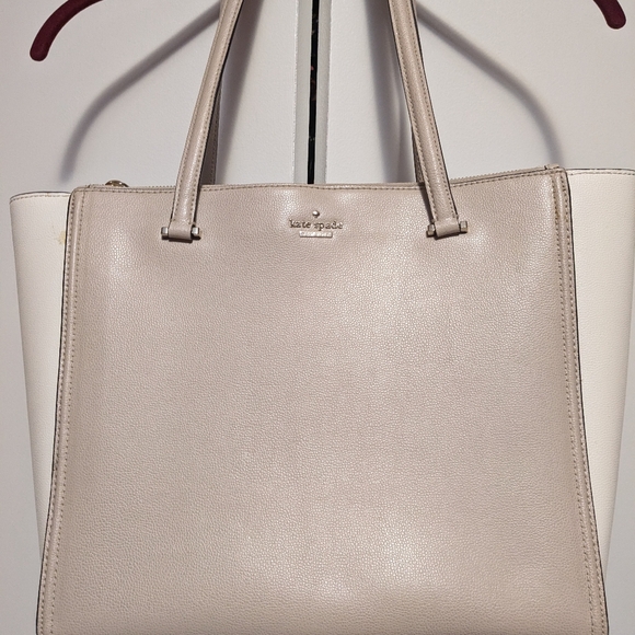 kate spade Handbags - Kate Spade Tote Bag